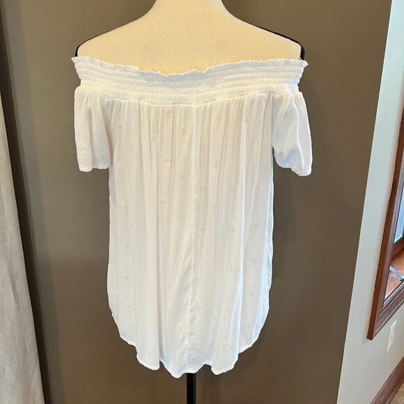 Old Navy White Off-the-shoulder with cream design detail, Size Large - Picture 4 of 8